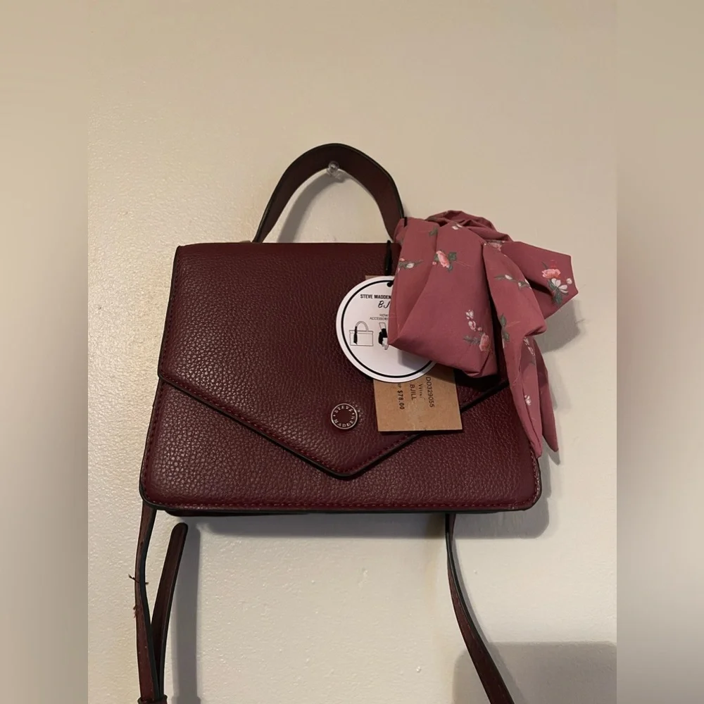 Steve Madden Bjill Top Handle Maroon Purse - Picture 3 of 11